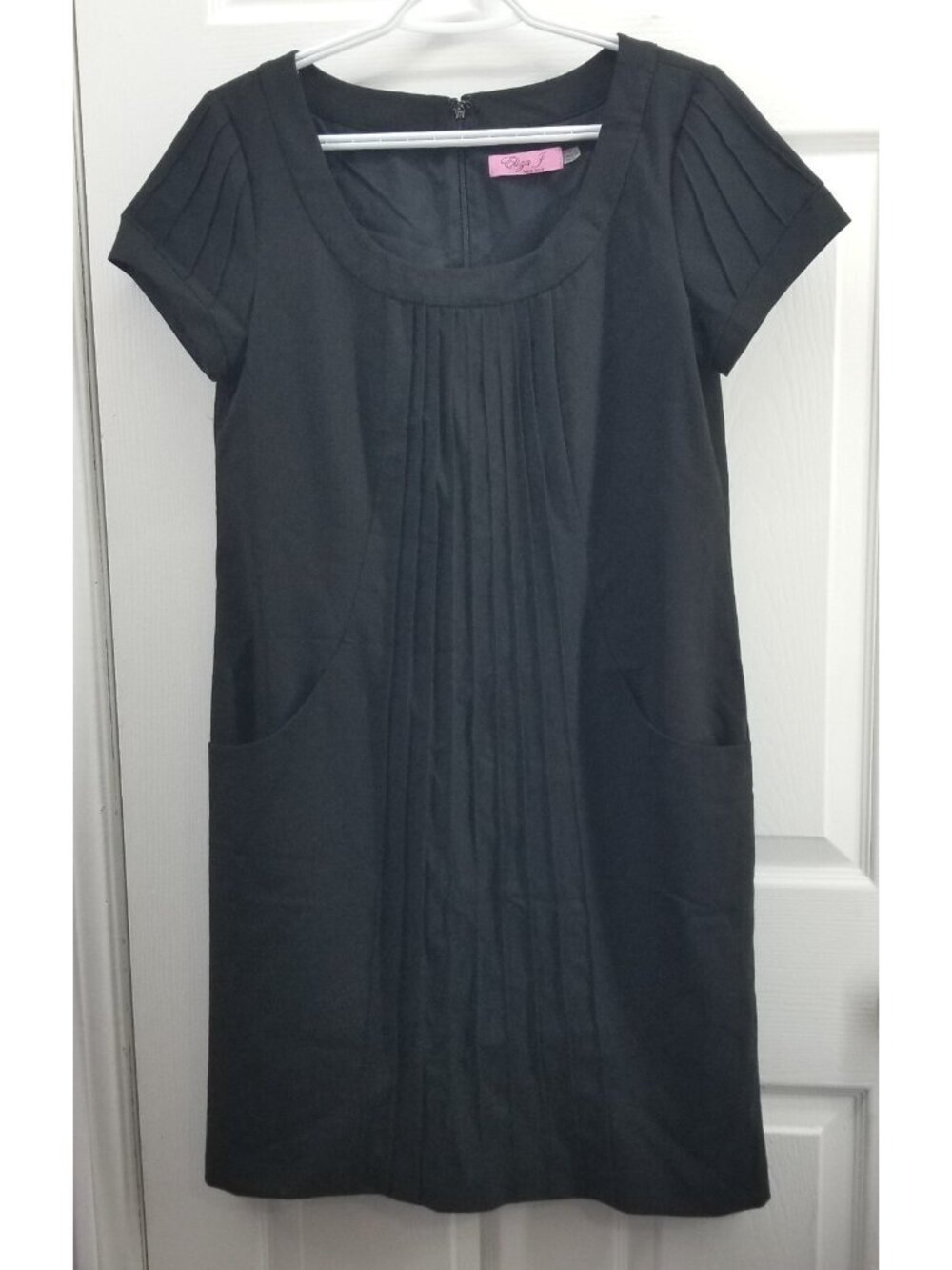 Eliza J Short Sleeve Pleated Black Size 8